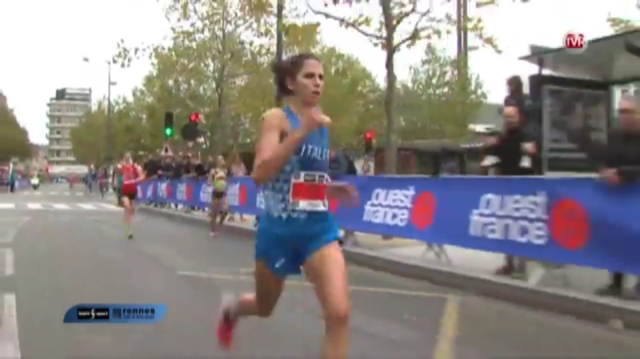 GRANDE IMPRESA DI REBECCA: TRIONFO ALLA 10 KM DI RENNES